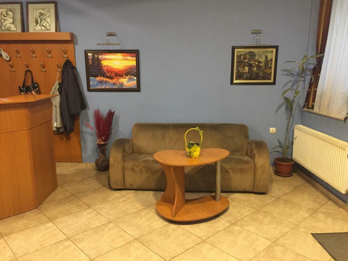 Family Hotel Odessa セヴリエヴォ エクステリア 写真