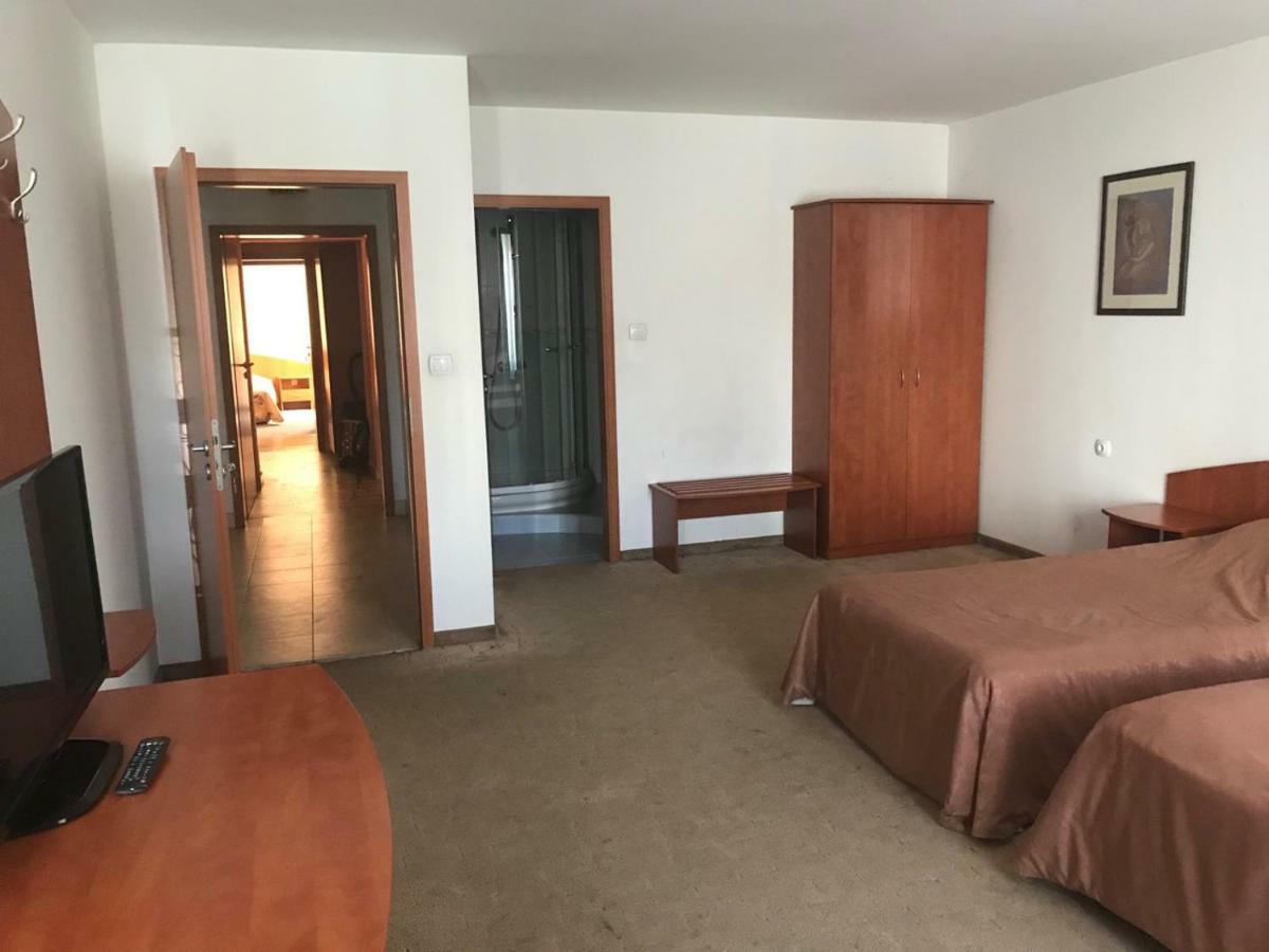 Family Hotel Odessa セヴリエヴォ エクステリア 写真