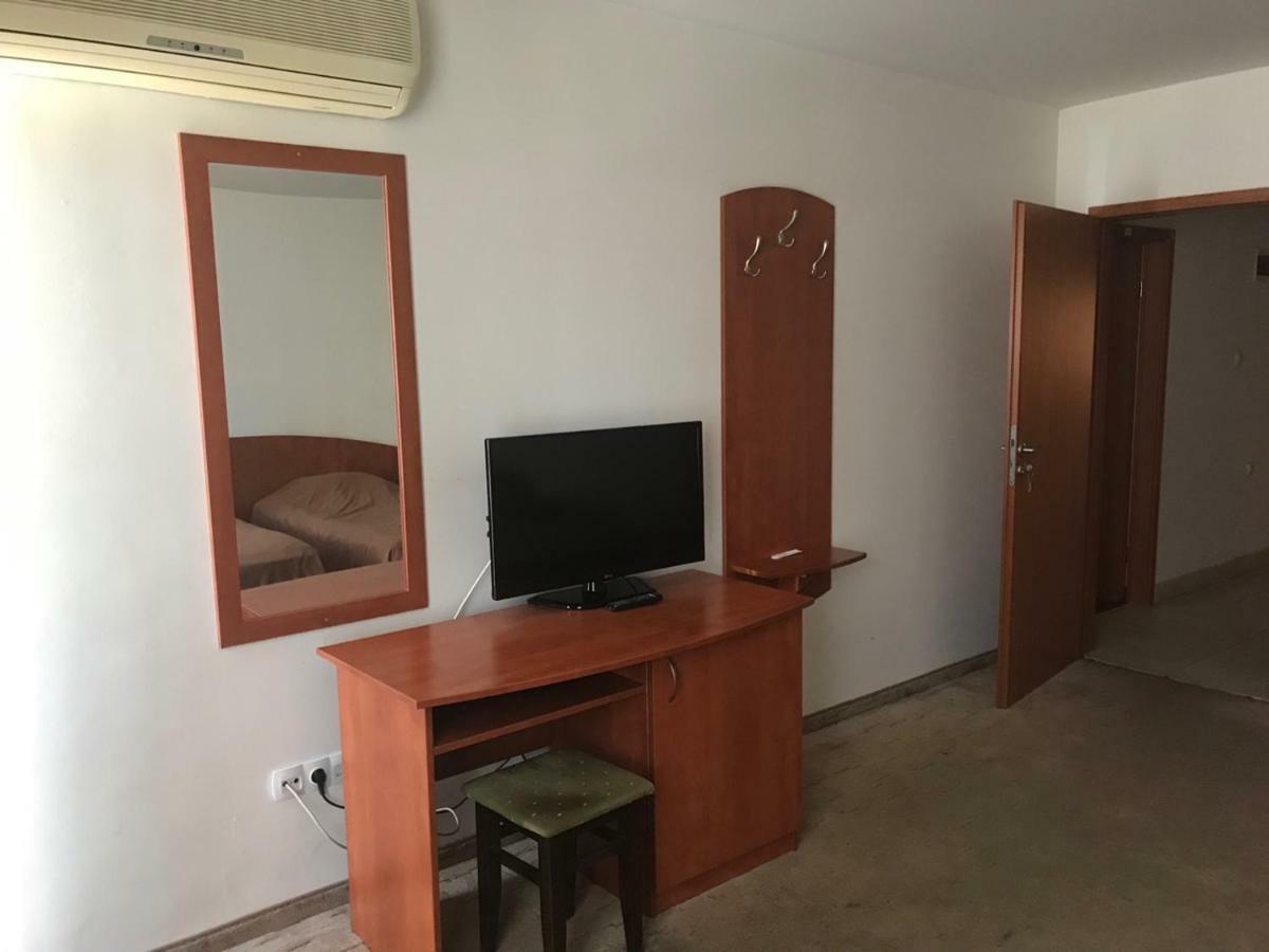 Family Hotel Odessa セヴリエヴォ エクステリア 写真